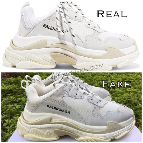 balenciaga shoes triple s autentico vs replica|balenciaga triple s saldi.